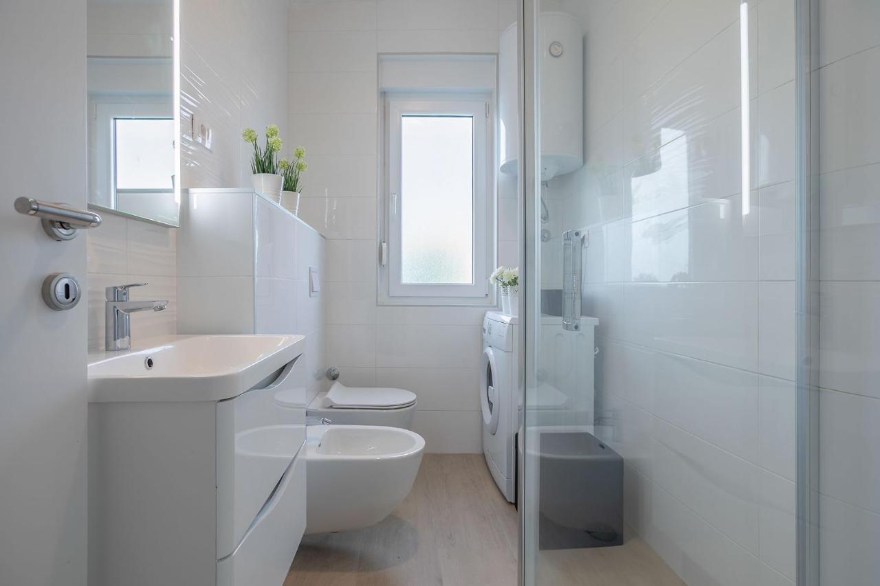 Premium 100M2 Sea View Apartment Liznjan Ngoại thất bức ảnh